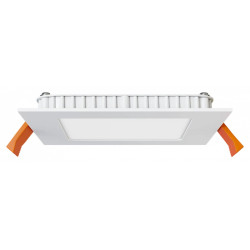 Įleidžiamas kvadratinis šviestuvas 6W IP40 3000K 550lm standartinė balta